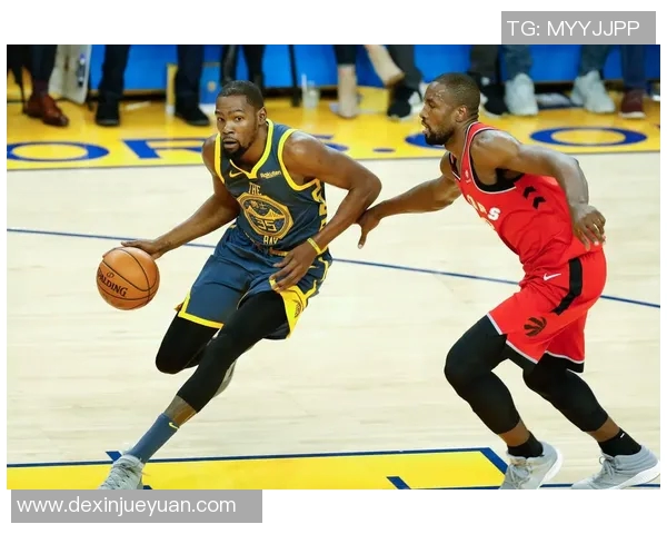 勇士与猛龙激战全场精彩回顾2018年12月13日篮球盛宴 勇士与猛龙激战全场精彩回顾2018年12月13日篮球盛宴